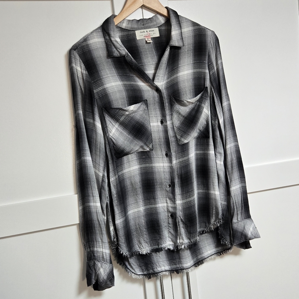 Anthropologie Cloth & Stone Buttondown Shirt With Touch Of Sparkle (S)